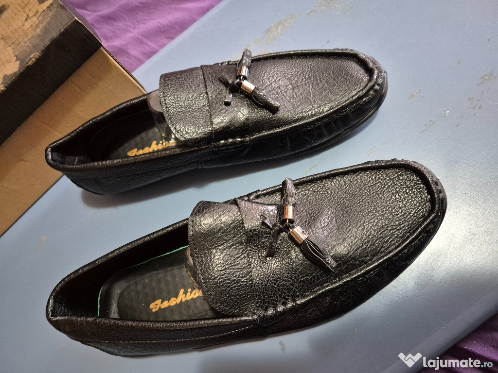 Pantofi barbatesti Fashion, marime 45, nepurtati, culoare neagra