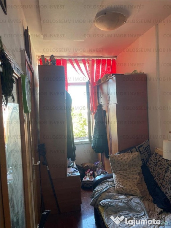 COLOSSEUM: Camera cu Baie Astra Piata