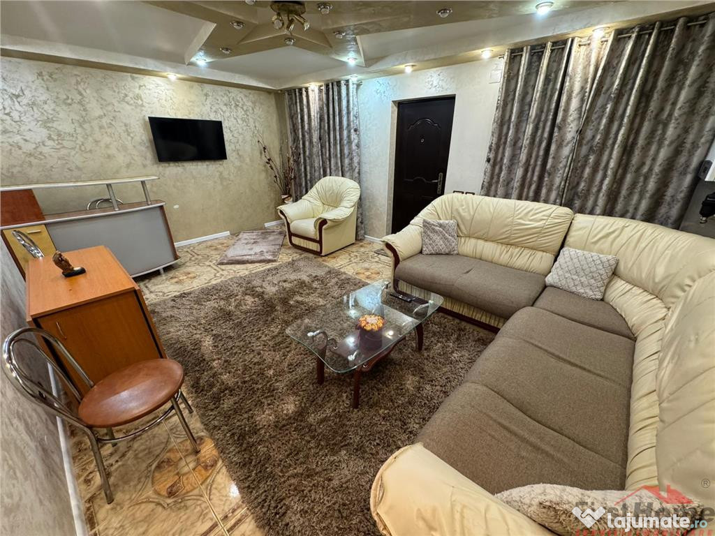 Apartament 4 camere, parter inalt, parcare proprie, zona Pia