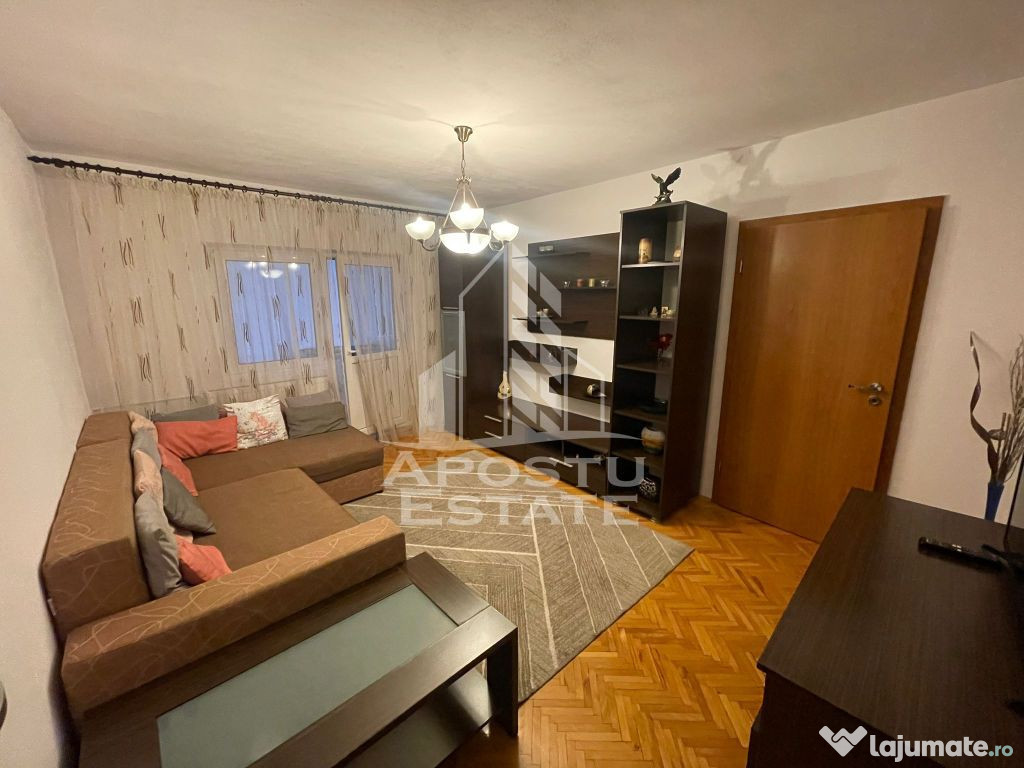 Apartament 3 camere, semidecomandat, zona Kiriac, prima i...