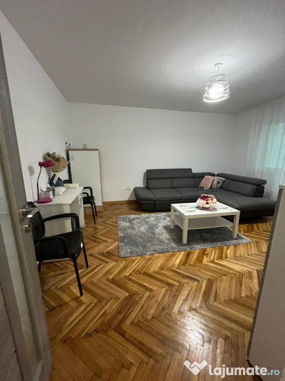 Proprietar vinde apartament 3 camere in Oradea