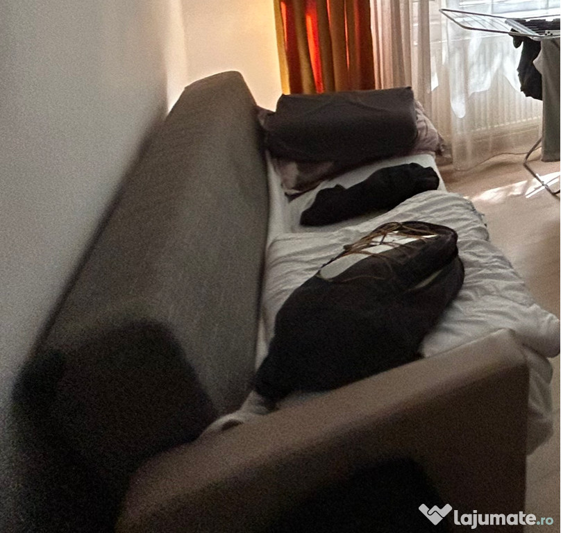 Vând canapea extensibila
