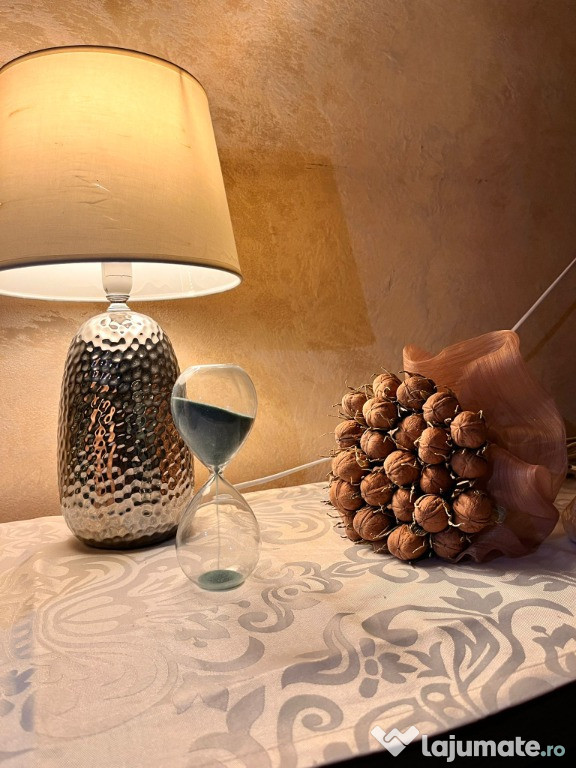 Apartament 3 camere decomandat, etaj intermediar, strada Garii