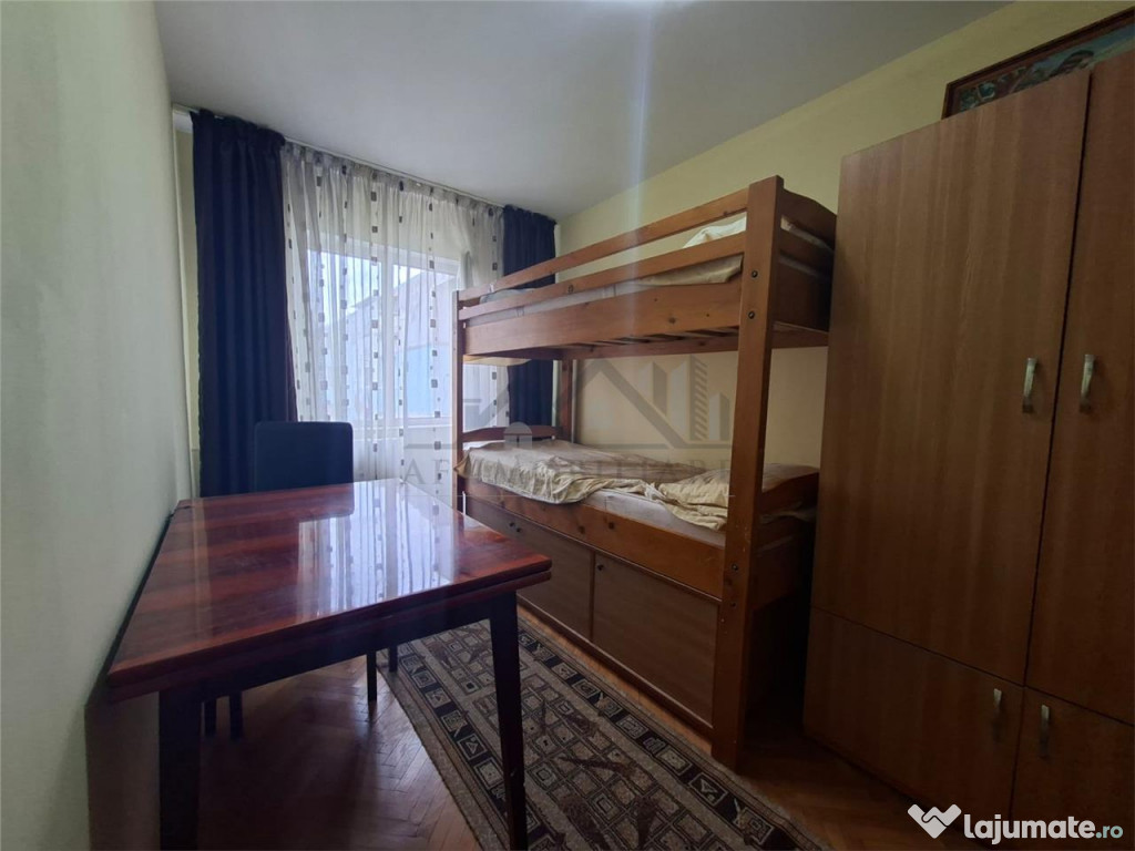 Apartament 2 camere zona complex Cantemir