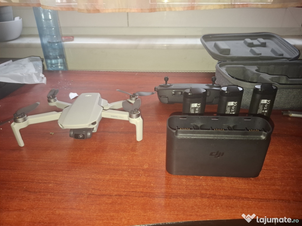 Vand drona dji mavic mini