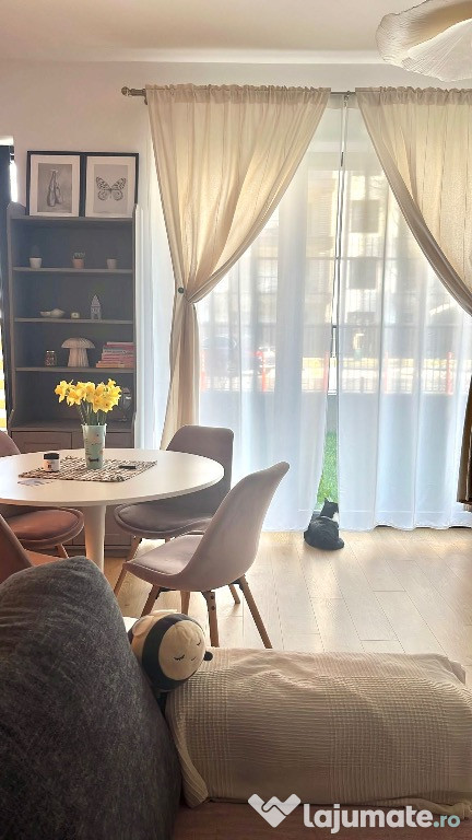 Studio dublu 2 camere de închiriat în complexul Avalon Estate