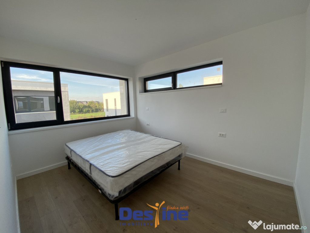 Vilă tip duplex, 4 camere, 102 mp + curte individuală, Bar