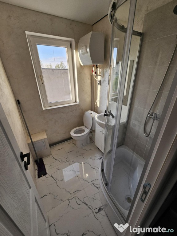 Cameră de cămin cu baie proprie,Bularga,cu chirias(250euro)