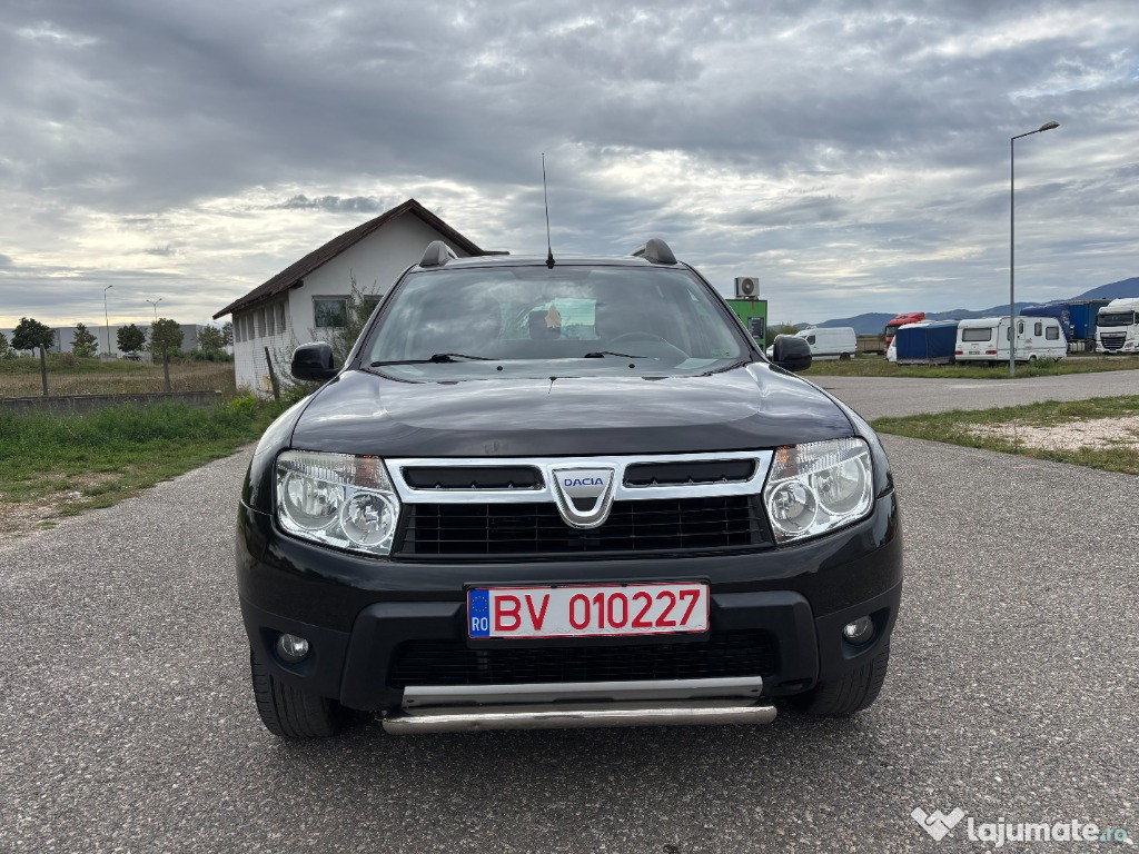 Dacia Duster suv an 2015 benzina 1600 cm euro 5 km 173000