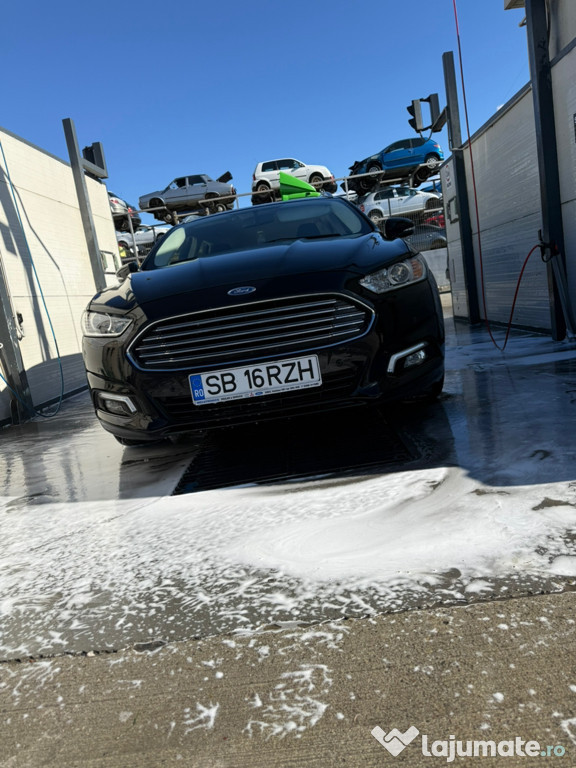 Ford Mondeo din 2017 automat