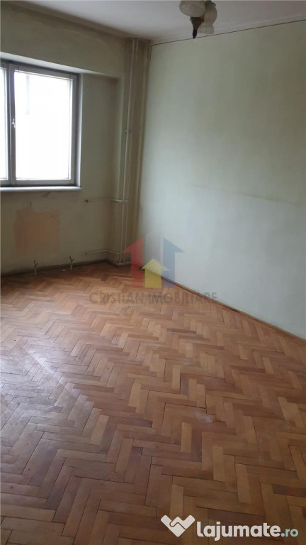 70mp 3 cam etaj 2 balcon 7 m R.Negru - Capatul lui 4 confort