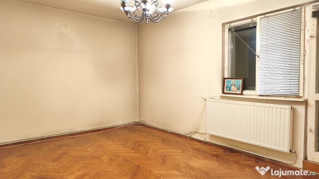 Apartament 4 camere, zona Progresul, et.2