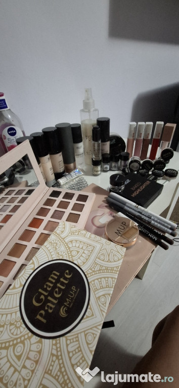 Vand Machiaje 500Ron toate