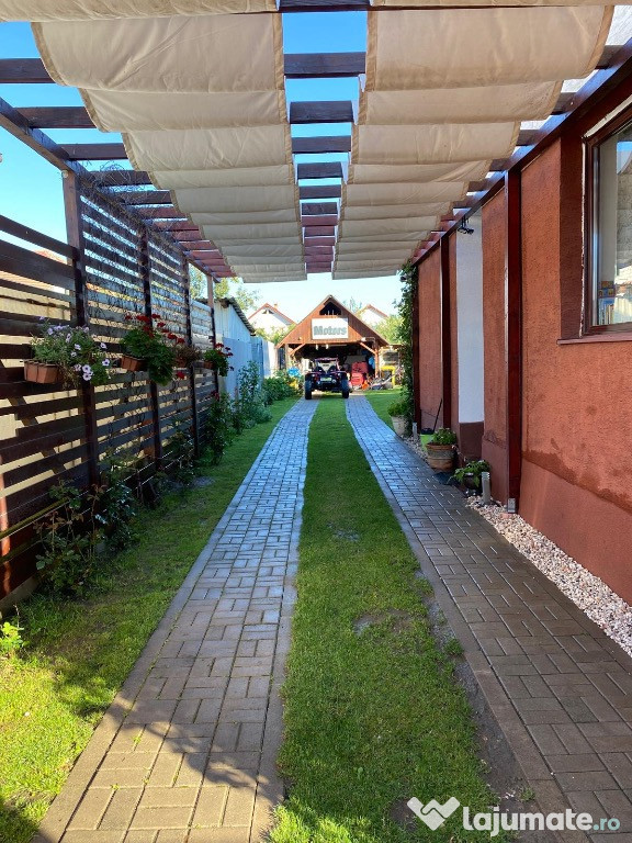 Casă modernă complet utilată și mobilata