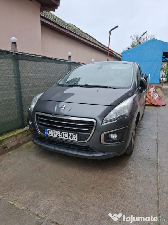 Vând Peugeot 3008