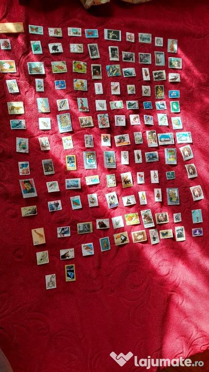 Vand colectie de timbre vechi.