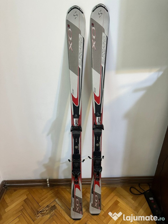 Schiuri BLIZARD XO - 159 cm