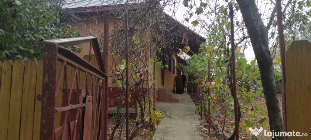 Casă de vânzare in Loc. Saraiu, Harsova