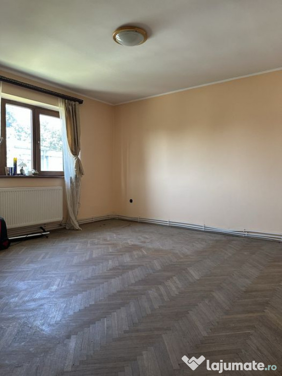 Super Pret!! Ap. 2 cam 54mp conf 1 decomandat etaj 2 Calea G