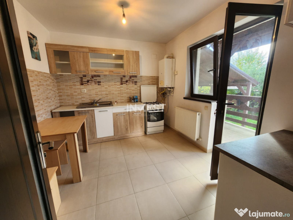 Casa 3 camere, 383mp teren, partial mobilata, utilata. Lunca