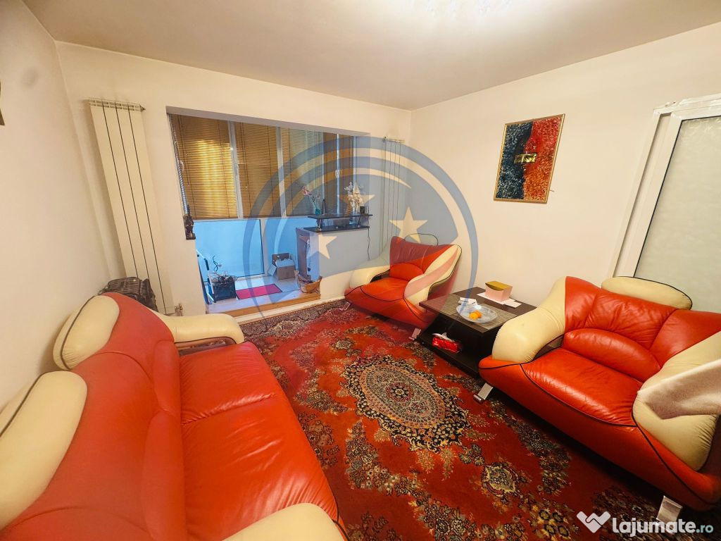 Apartament 4 camere semidecomandat