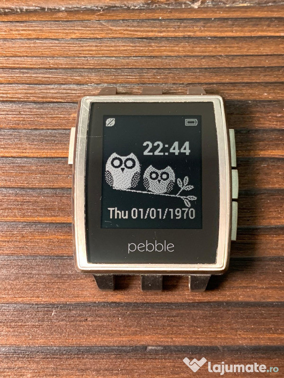 Vând Pebble Steel – Smartwatch clasic, carcasa metalică, e-paper