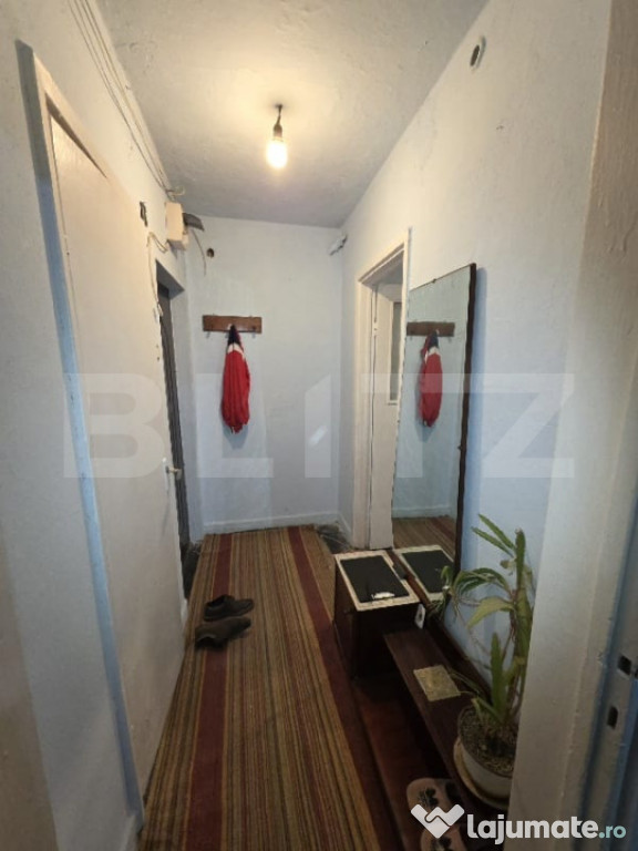 Apartament 2 camere – Semidecomandat, Moreni