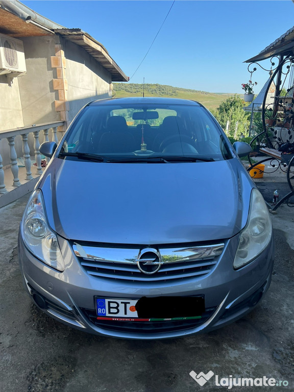 Opel corsa D benzină
