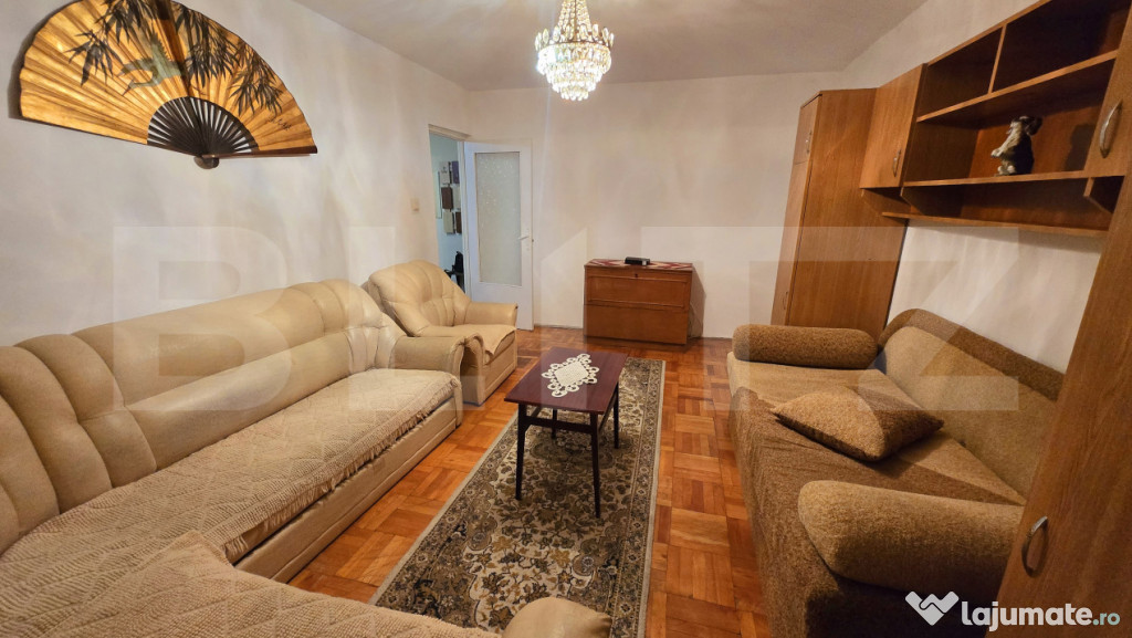 Apartament cu doua camere,decomandat,50 mp,Ampoi 3