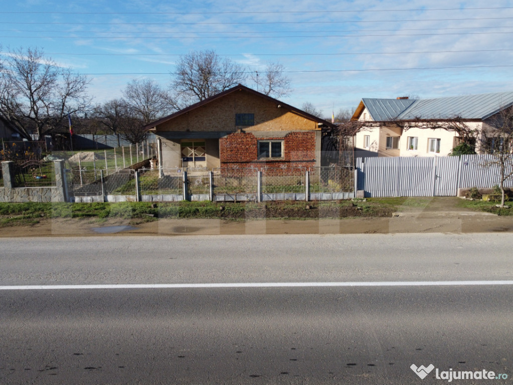 Casă spațioasă (120mp) la DN1A din cărămidă