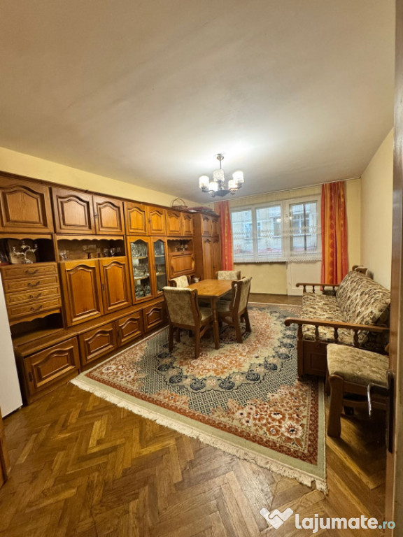 Apartament spațios, 3 camere, parter înalt – zonă lini?