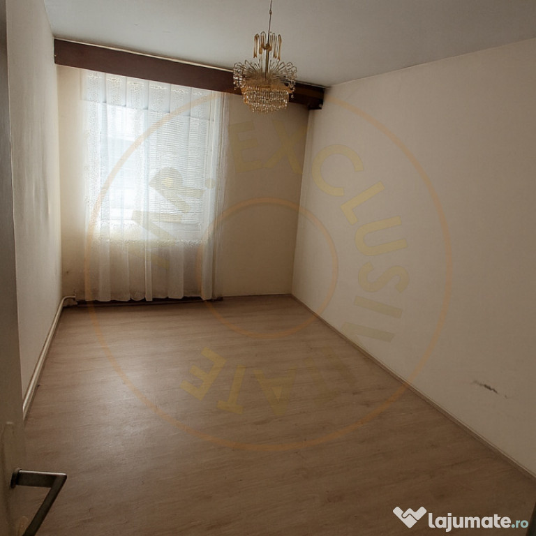 Apartament 3 camere la cativa pasi de centru Pitesti