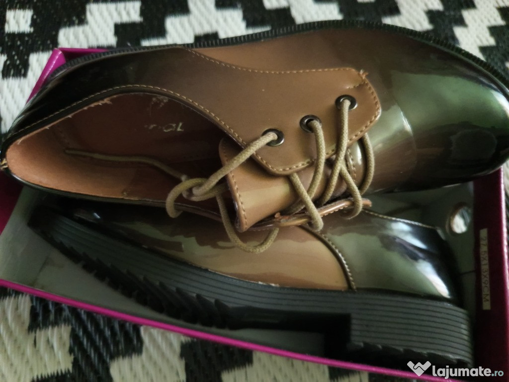 Ofer spre vânzare pantofi dama mărimea 37 la prețul de 169de lei