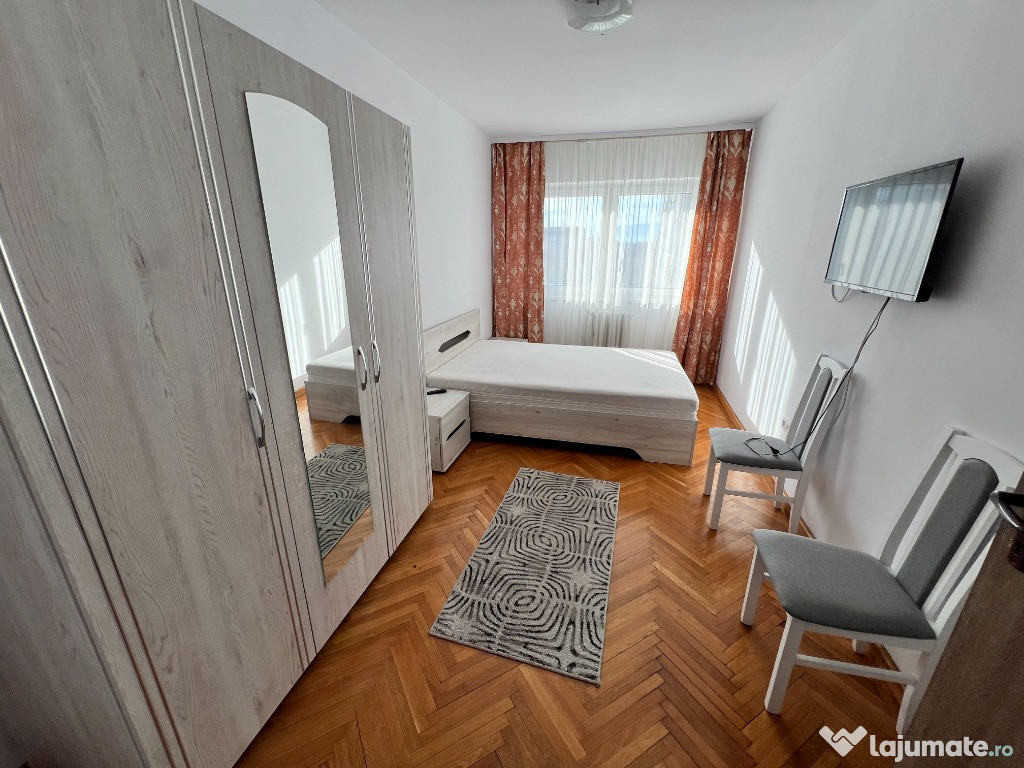 Apartament 3 camere decomandat,renovat,zona Mihai Viteazul