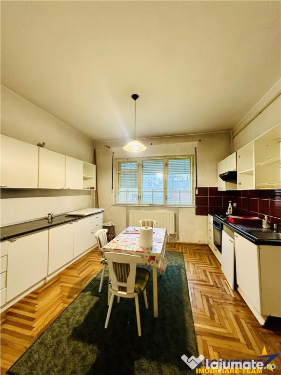 Locatie deosebita, facilitati, Central, Brasov