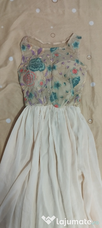 Vând Două rochii Mărimea XS S.