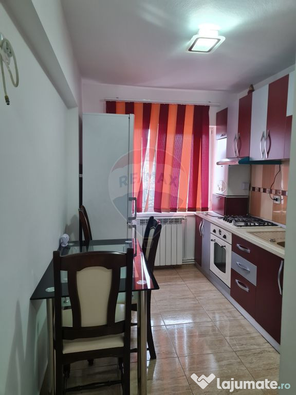 Apartament cu 2 camere de închiriat