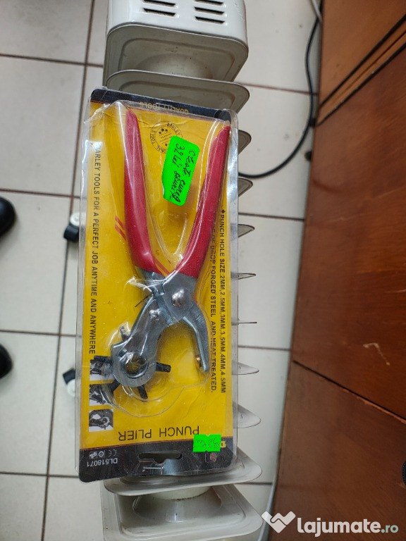 Cleste dat gauri la pantaloni