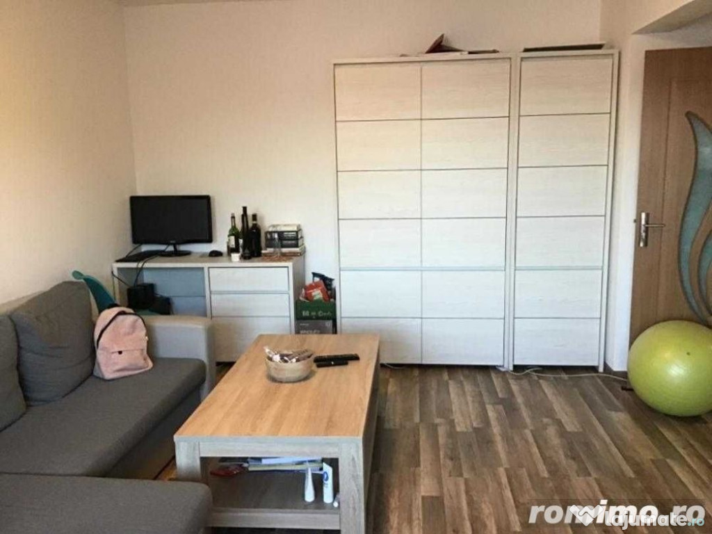 Garsoniera zona Colentina Tei