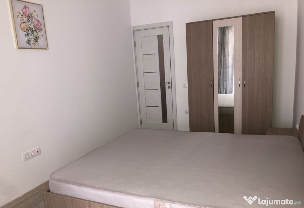 Garsoniera zona Titan