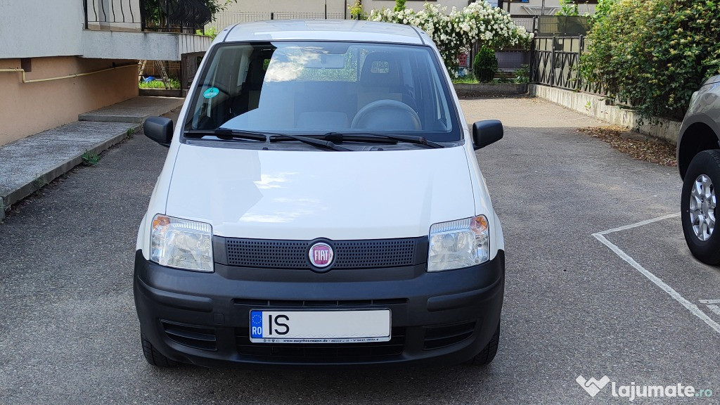 Fiat Panda an fab.2009 servo city geamuri electrice in stare perfecta