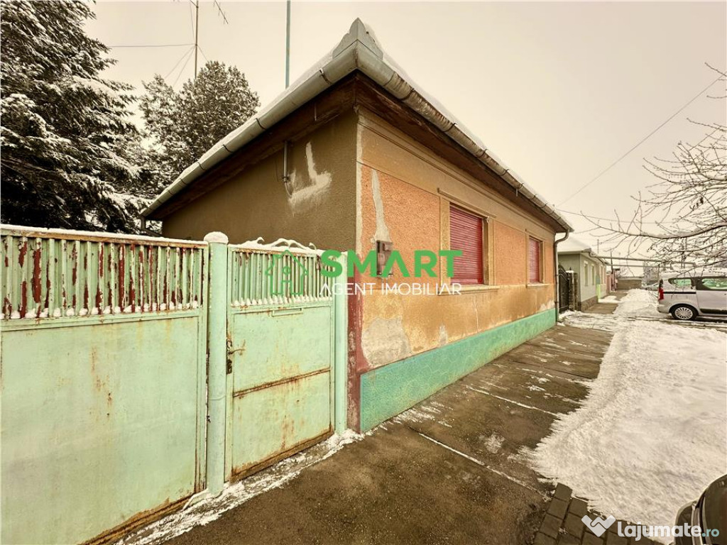 Casa cu 3 camere. Zimandul Nou.