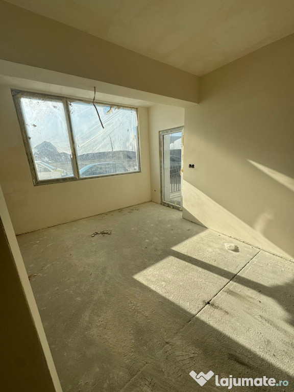 Apartament 3 came parter bloc nou centru