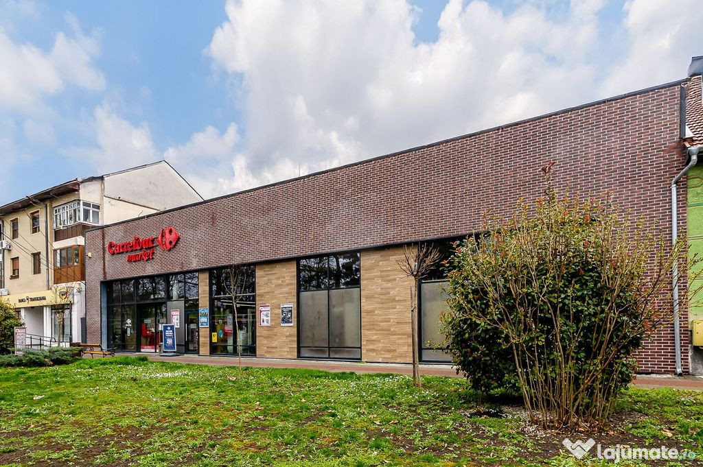 Spatiu comercial de vanzare cu chirias Carrefour Market Arad