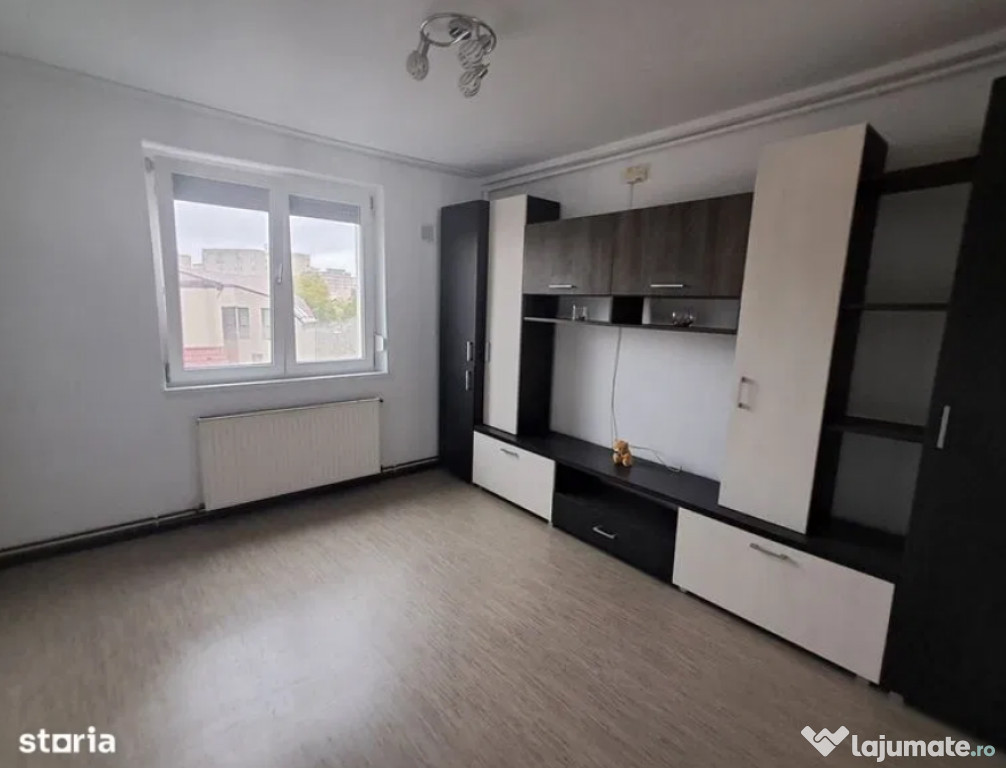 Apartament 2 camere, decomandat - zona Grivitei