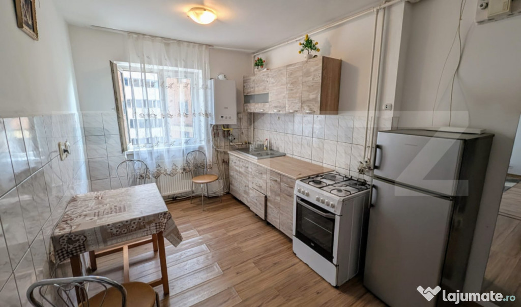 Apartament 2 camere, 46.50 mp, zona Cetate