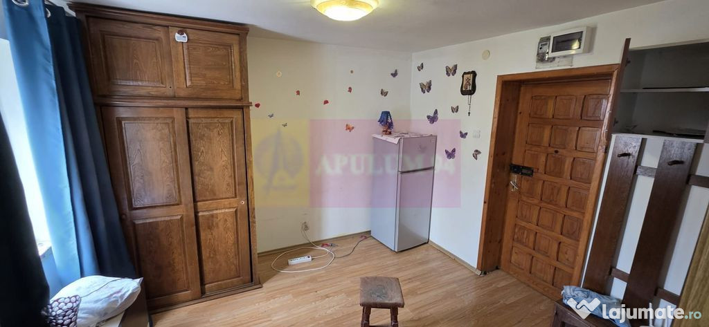 Garsoniera de vanzare in Campina, et. 1 – 15,83 mp