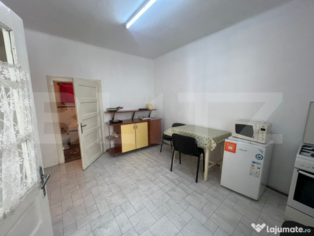 Închiriere casă în zonă liniștită – Podeni, Târgu M
