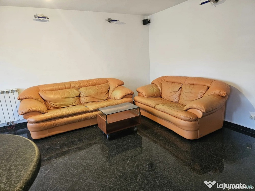 Decebal, stradal 3 camere , utilat si mobilat