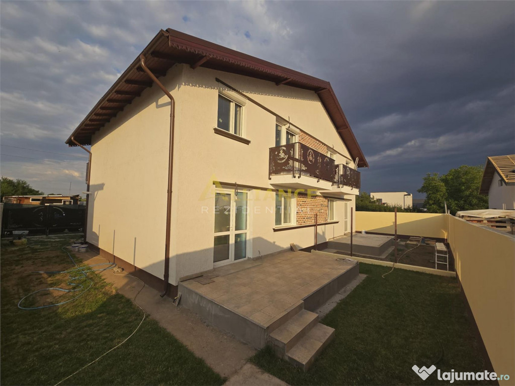 Vila tip duplex - 4 camere - 2 bai - pod - beci